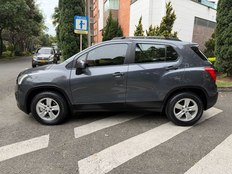 Chevrolet Tracker 1.8 ls Mt 2015 - imagen secundaria 2