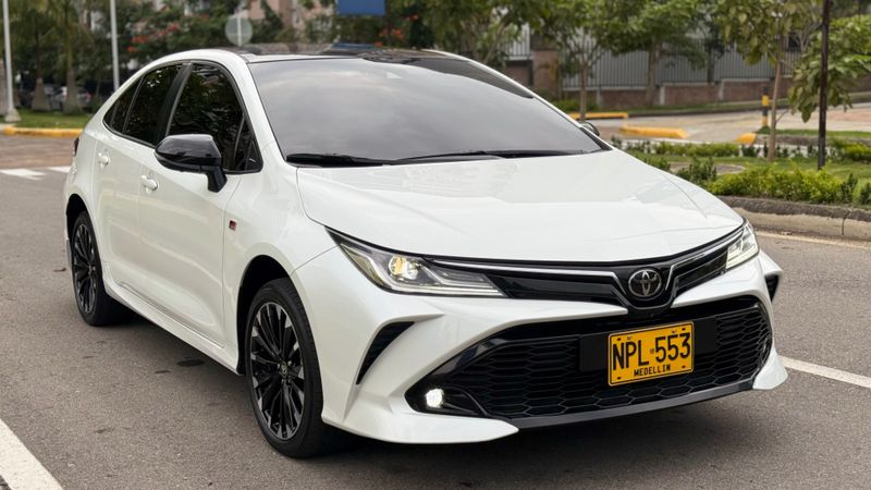 toyota corolla gr-s 2024 - imagen secundaria 2