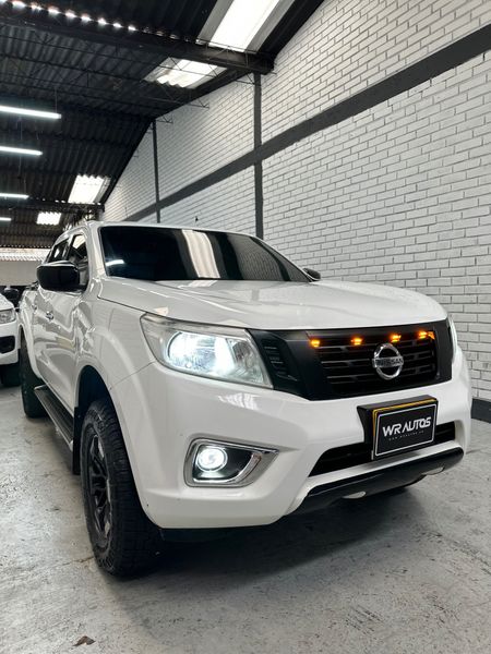 NISSAN FRONTIER 2020 4X4 DIESEL - imagen secundaria 1