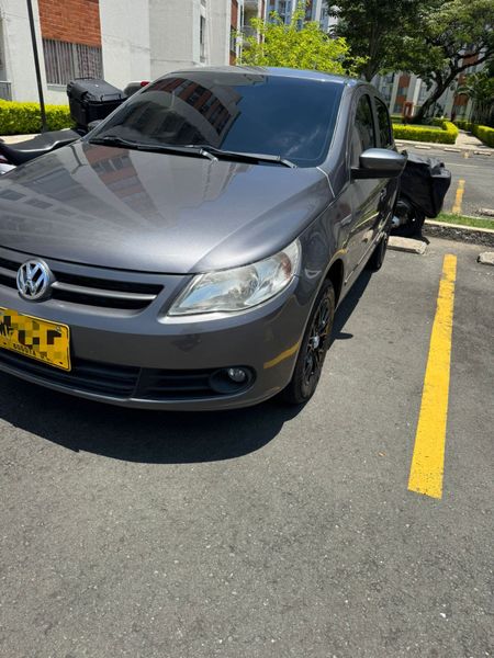 Volkswagen Gol comfortline 1.6  2013 - imagen secundaria 1