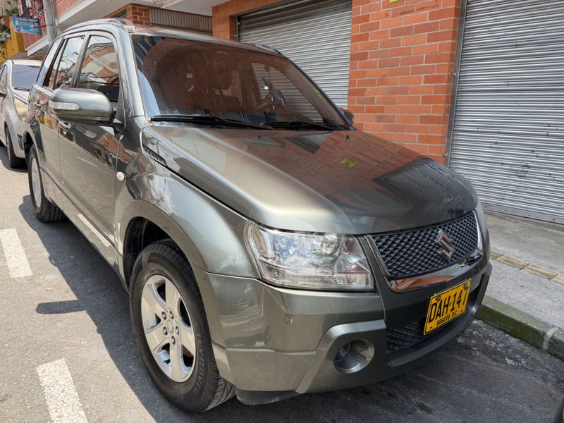Suzuki Grand Vitara 2009 Excelente estado 4X2 - imagen 1