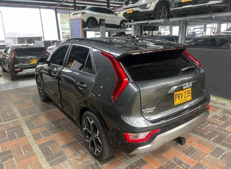 Kia Niro Vibrant 2026 - imagen secundaria 2