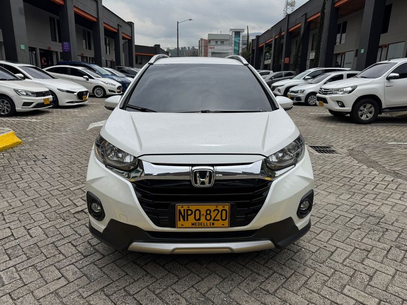 HONDA WRV 2023 18.000km - imagen secundaria 1