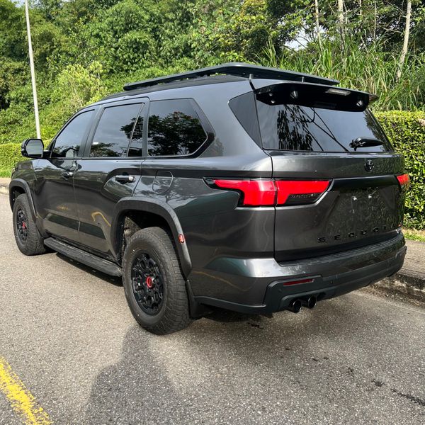 Toyota Sequoia TRD PRO 2026 0KM Híbrida - imagen secundaria 2