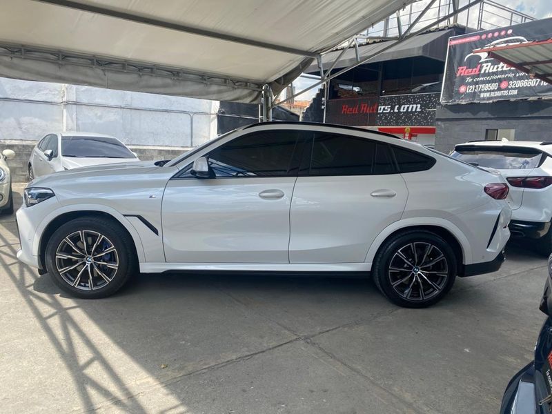 BMW X6 2022 xDrive 40i 3.0 TWIN TURBO 4X4 - 30.000 kms - imagen secundaria 1