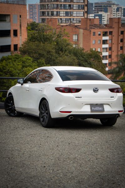 Mazda 3 Grand Touring LX 2021 - imagen secundaria 2