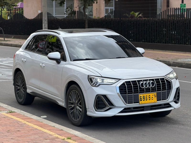 AUDI Q3 40 TFSI PROGRESIVE 2.0T 2022 AT - imagen 1