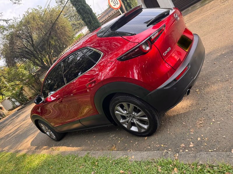 Mazda CX30 grand touring AT - imagen secundaria 2