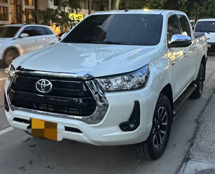 Toyota Hilux 2.4 2021 - imagen secundaria 1