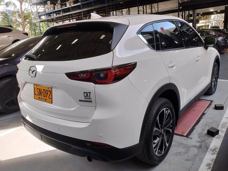 Mazda CX-5 Grand Touring 2024 - imagen secundaria