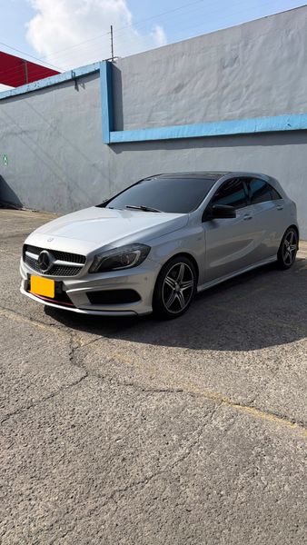 MERCEDES BENZ A250 - imagen secundaria 2