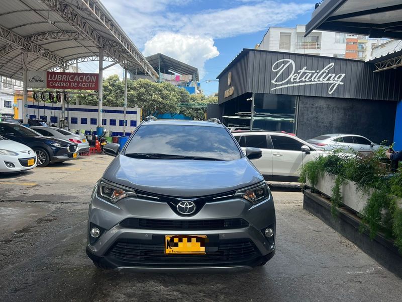 Toyota RAV4 Street 4x2 2018 - imagen secundaria 1