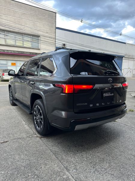 Toyota Sequoia LIMITED 2026  Blindada - imagen secundaria 2