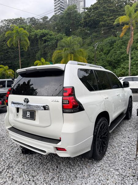 TOYOTA PRADO VXL 2019  BLINDAJE 2 - imagen secundaria 2