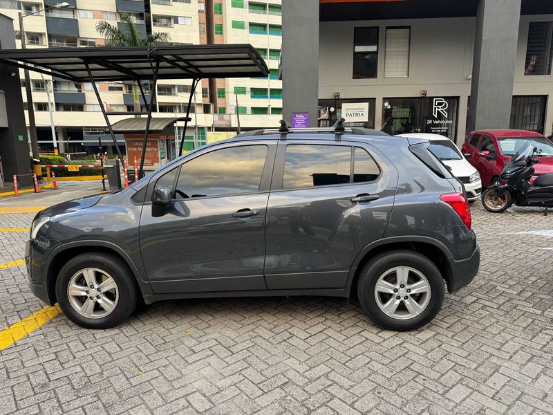 CHEVROLET TRACKER LS MECÁNICA 2017 - imagen secundaria 1