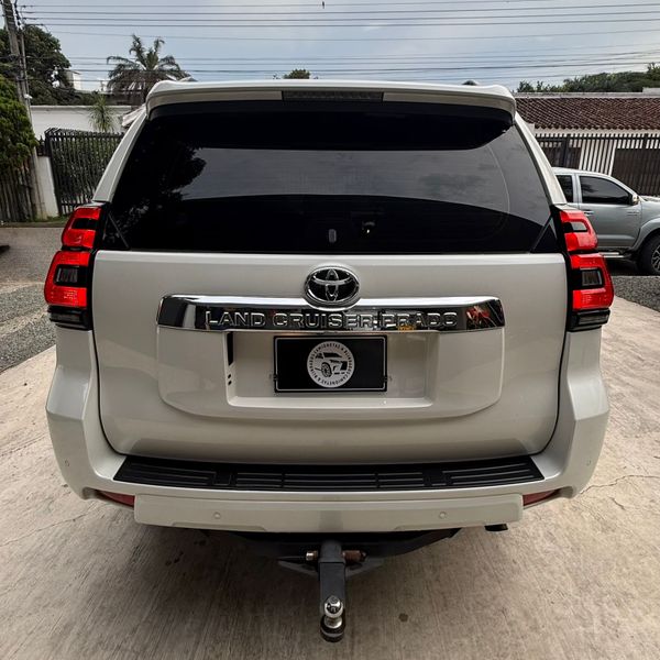 Toyota Land Cruiser Prado VX - 2019 - imagen secundaria 2
