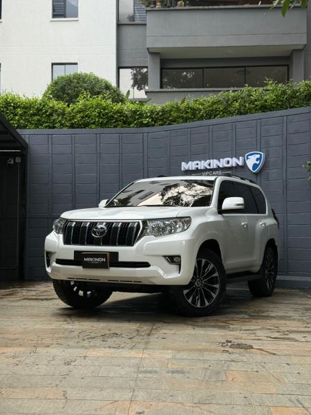 Toyota Prado TXL - imagen secundaria 1