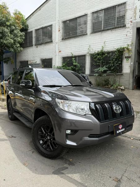 Toyota prado TX.L 2023 Blindada - imagen secundaria 2