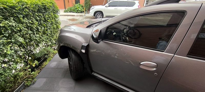 Renault Duster 1.3 Tce 2022 - imagen secundaria 2