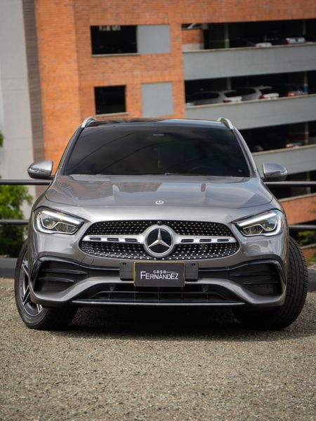 Mercedes Benz Gla200 2021 - imagen secundaria 1