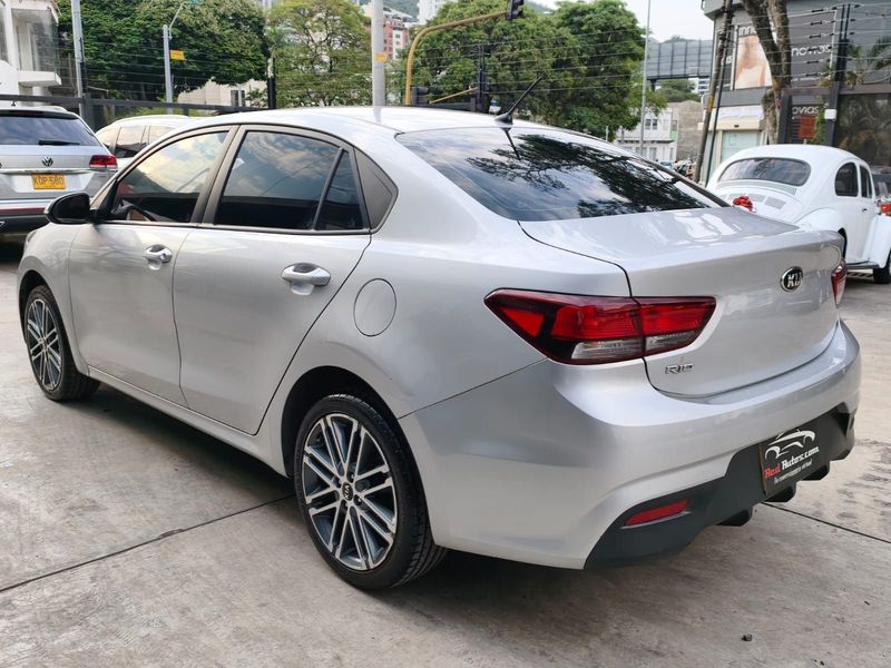 KIA RIO EMOTION 1.4 MECÁNICA 2018 - imagen secundaria 2