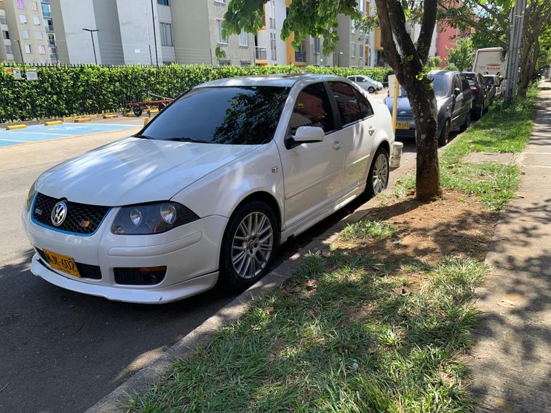 Volkswagen Jetta GLI 1.8T 2012 - imagen secundaria 2
