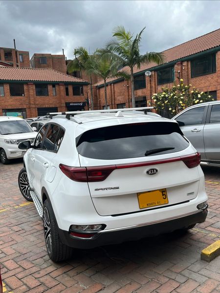 Kia Sportage LX 2020 - imagen secundaria 2