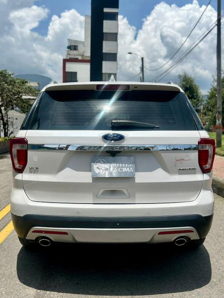 FORD EXPLORER XLT 4X2 MODELO 2016 - imagen secundaria 2