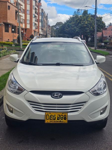 Hyundai Tucson IX35 2013 4x4 2.0 Gasolina - imagen secundaria 1