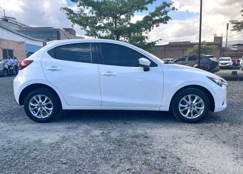 Mazda 2 Prime 2019 - imagen secundaria 1