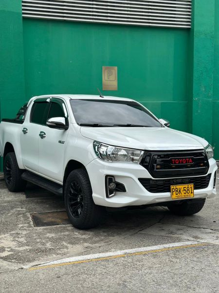TOYOTA HILUX 2017 2.4 DIÉSEL 4x4 MECÁNICA - imagen secundaria 1