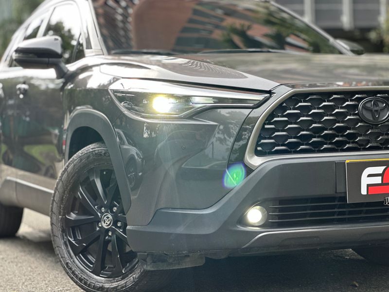 TOYOTA COROLLA CROSS XEI 2022 - imagen secundaria 2