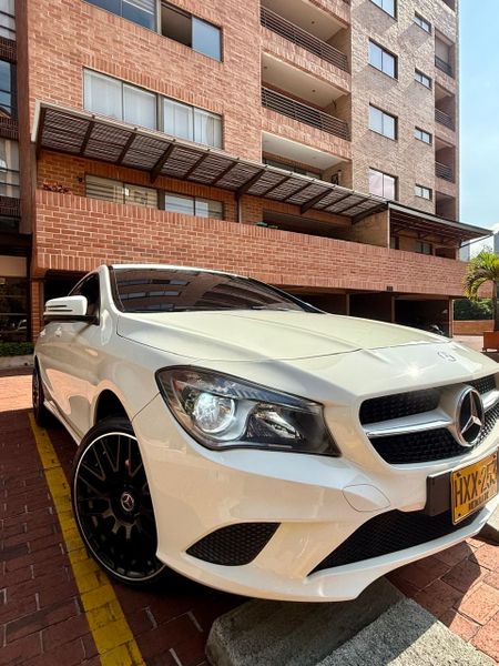Mercedes Benz CLA 200   1.6 Turbo motor mercedes - imagen secundaria 2