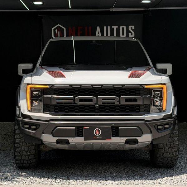 FORD F-150 RAPTOR 2023 - imagen secundaria 1