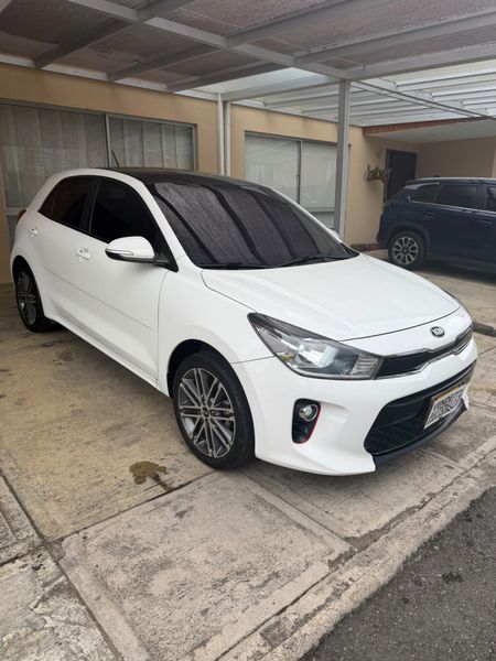 KIA RIO VIBRANT 2019 80.000KM MECÁNICO - imagen secundaria 1