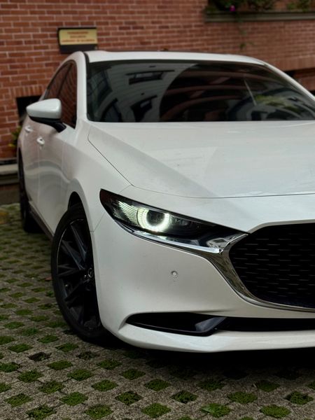 MAZDA 3 GRAND TOURING LX 2021 - imagen secundaria 2