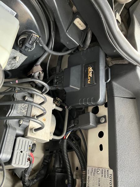 Toyota hilux 2.8 diésel automática - imagen secundaria 2