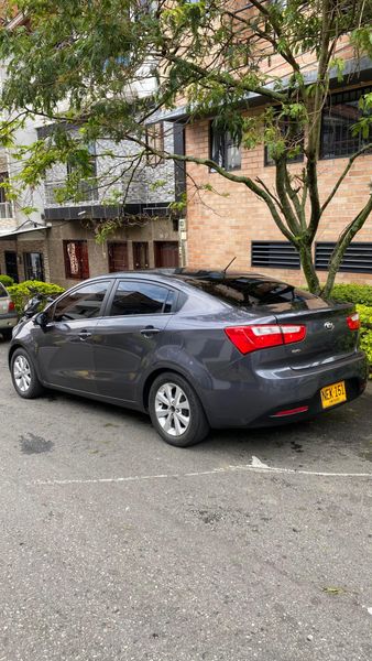 110.000 KMS I KIA RIO SPACE UB EX I SEDAN I 2013I AUTOMÁTICO - imagen secundaria 2