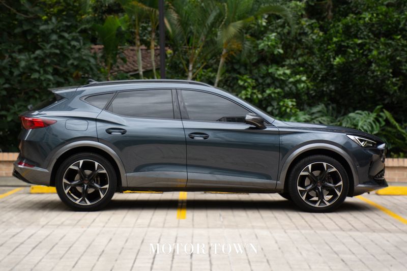 CUPRA FORMENTOR 2023 - imagen secundaria 1