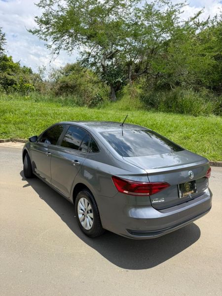 Volkswagen Virtus comforline 2020 - imagen secundaria 2