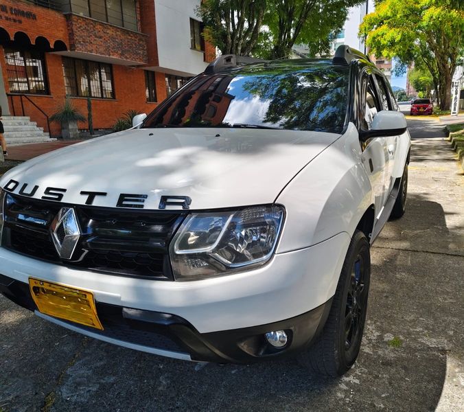 Renault duster 2.0 4x4 mecanica - imagen secundaria 1