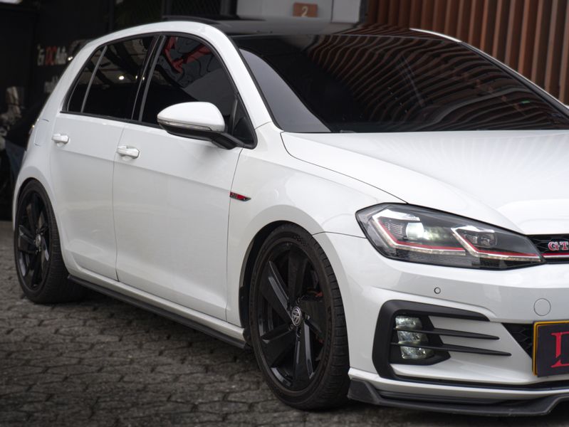 Volkswagen Golf GTI 7.5 Performance 2020 - imagen secundaria 1
