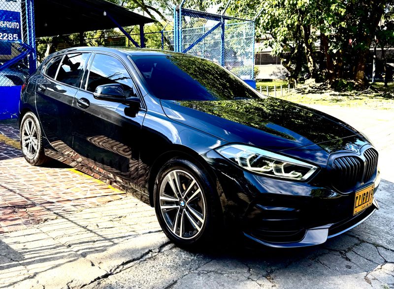 BMW 118i serie 1 - imagen secundaria 1