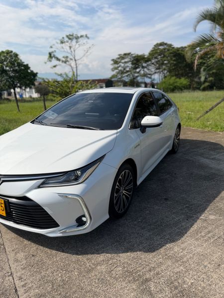Toyota COROLLA híbrido Seg 2022 blindaje 2 - imagen secundaria 1