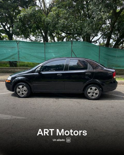 Chevrolet Aveo Family 4x2 Mecánico 2014 1.5 - pasa peritaje - imagen secundaria 1