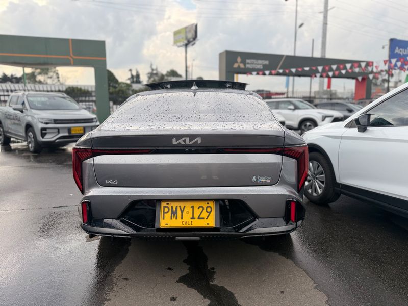KIA K4 GT LINE 2026 - imagen secundaria 2