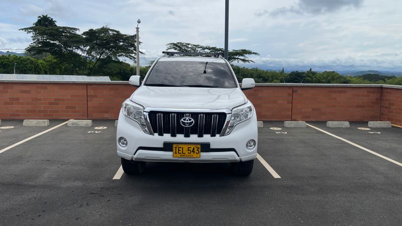 Toyota Prado TX-L 3.0 Diesel - imagen secundaria 1