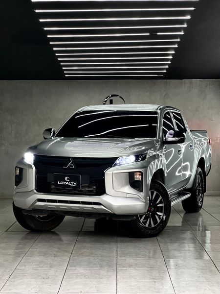 Mitsubishi L200 GLX Mt 2.4 4x4 - imagen secundaria 1