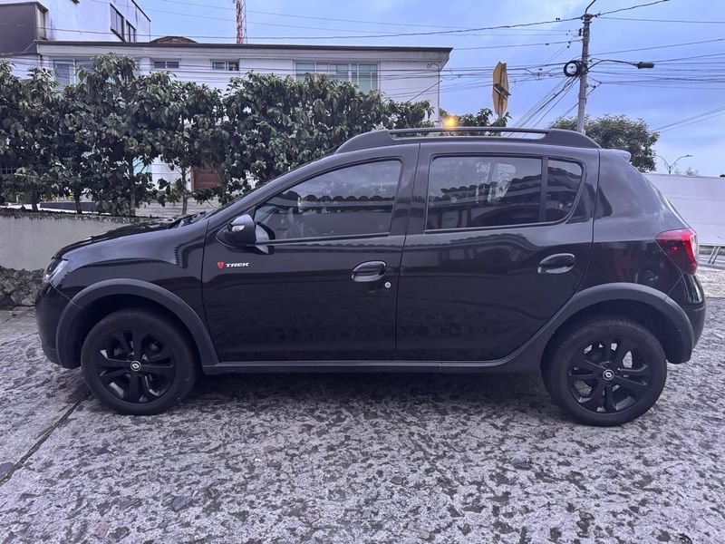 VENDO RENAULT  STEPWAY TREK  2018  EDICIÓN ESPECIA - imagen secundaria 2
