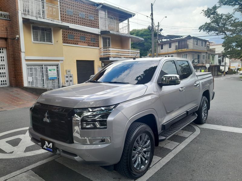 Mitsubishi L200 - imagen secundaria 1